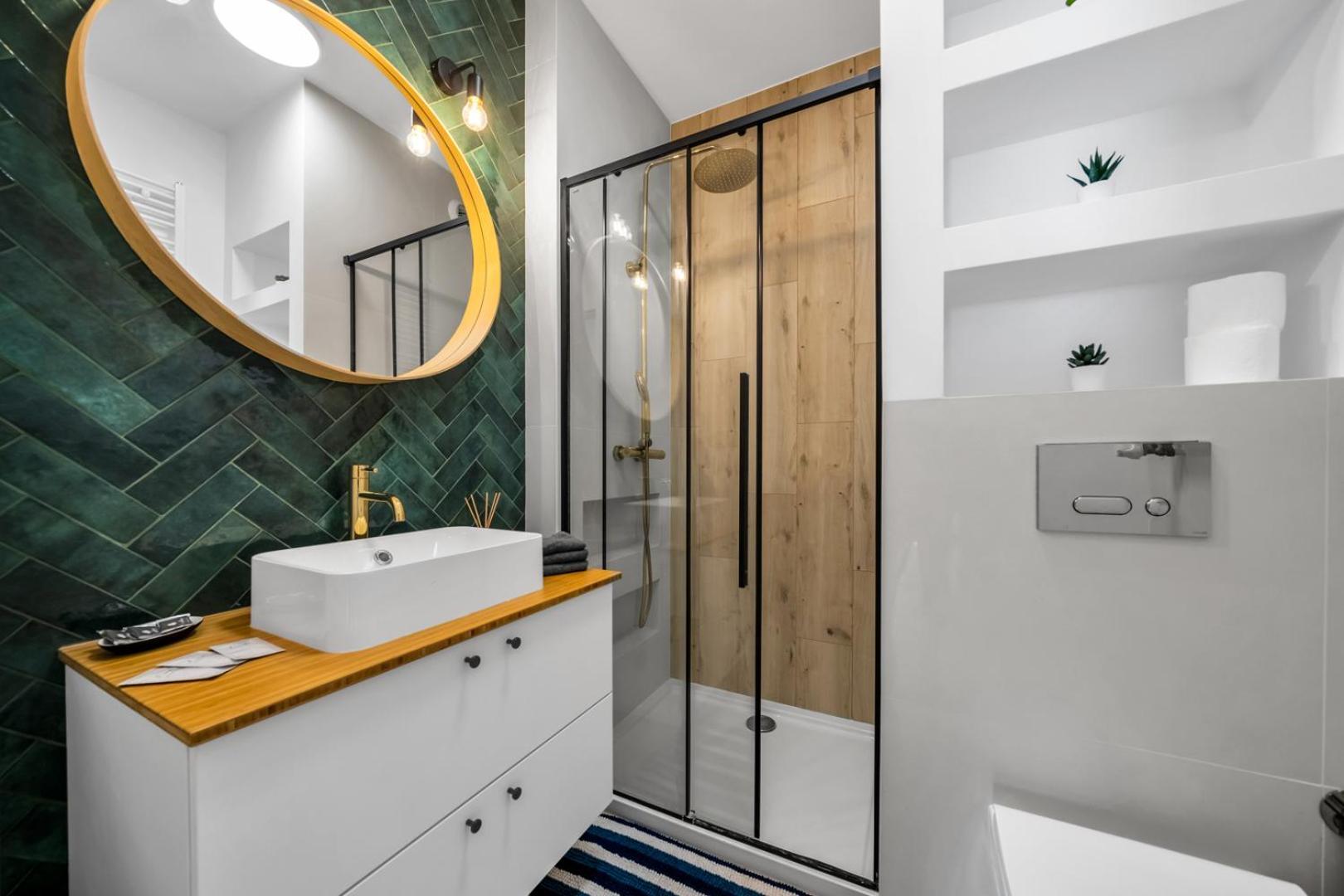 Skierniewicka Apt - Parking, Workspace, Balcony - By Rentujemy Warszawa Eksteriør bilde