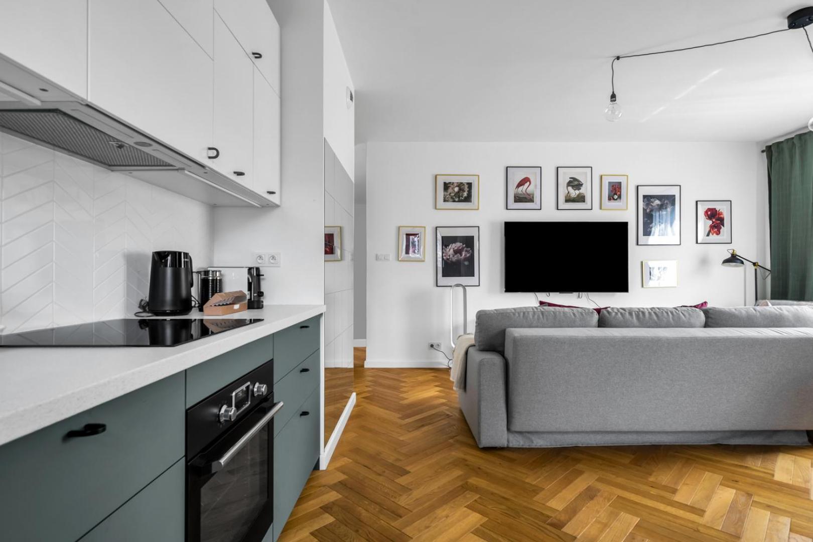 Skierniewicka Apt - Parking, Workspace, Balcony - By Rentujemy Warszawa Eksteriør bilde